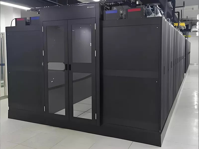 モジュール式コールドアイルキャビネット